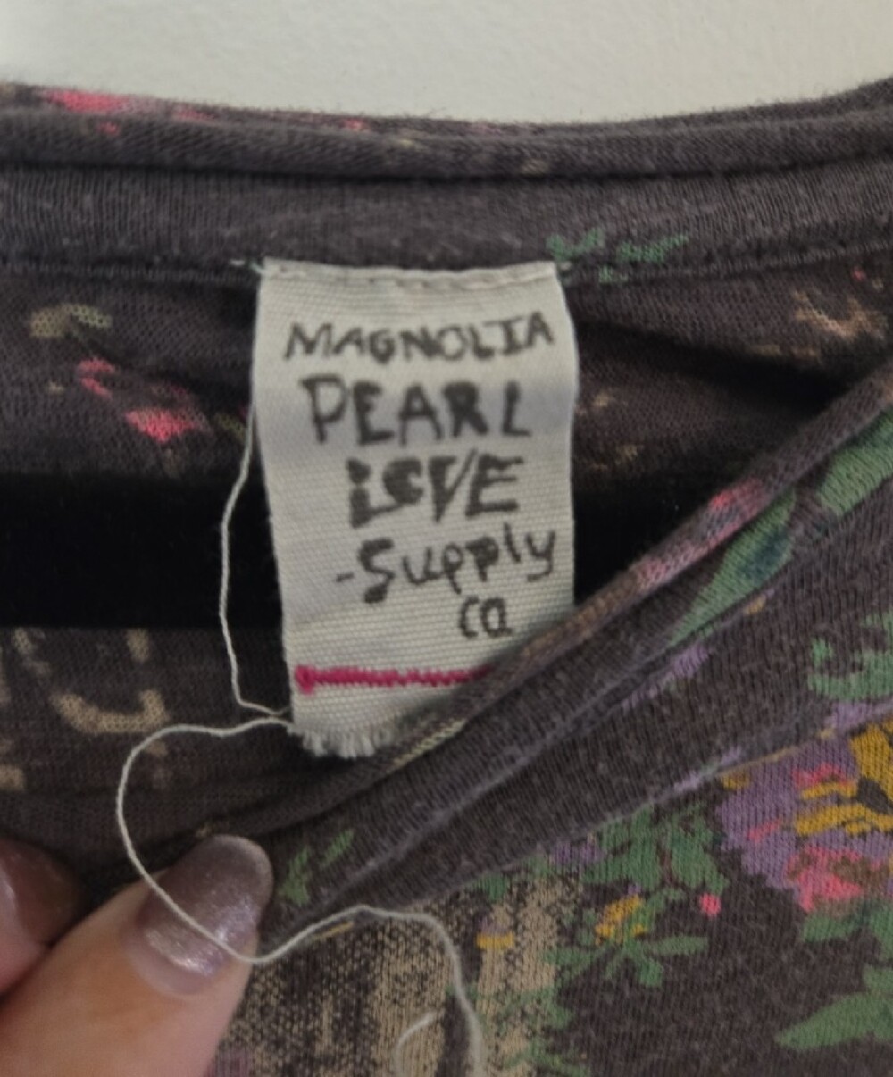 Magnolia Pearl Love Floral Graphic Tee - Gray with Pink and Green Floral - Picture 2 of 3